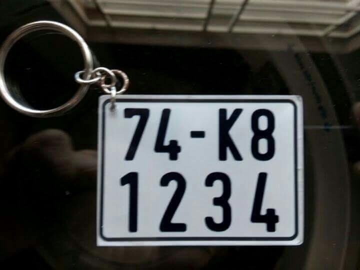 Móc khóa xe