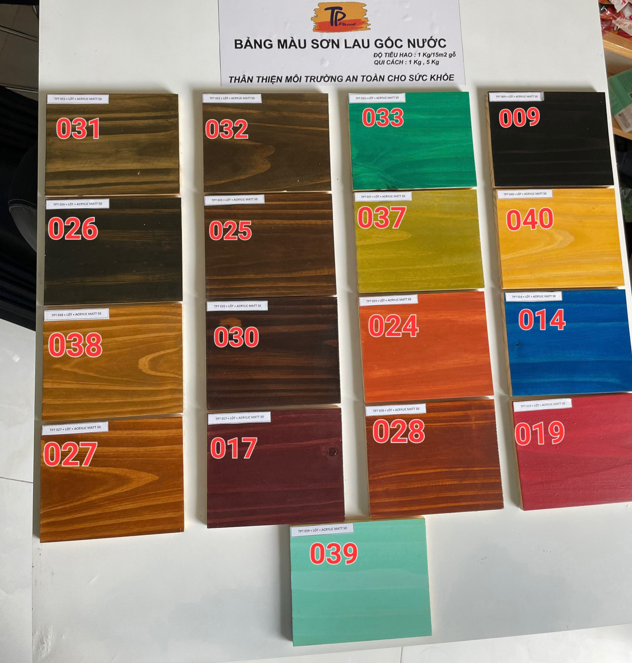  Bảng màu - Sơn lau gỗ gốc nước - Hộp 1kg - dễ sử dụng không độc hại an toàn cho sức khoẻ 