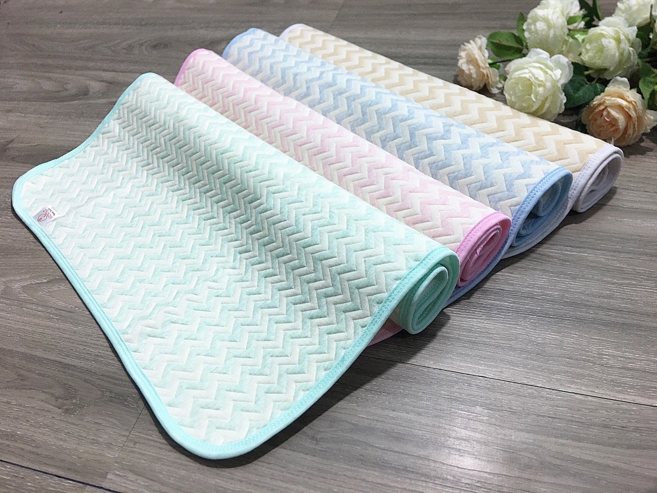 Lót chống thấm zic zăc WOOYI