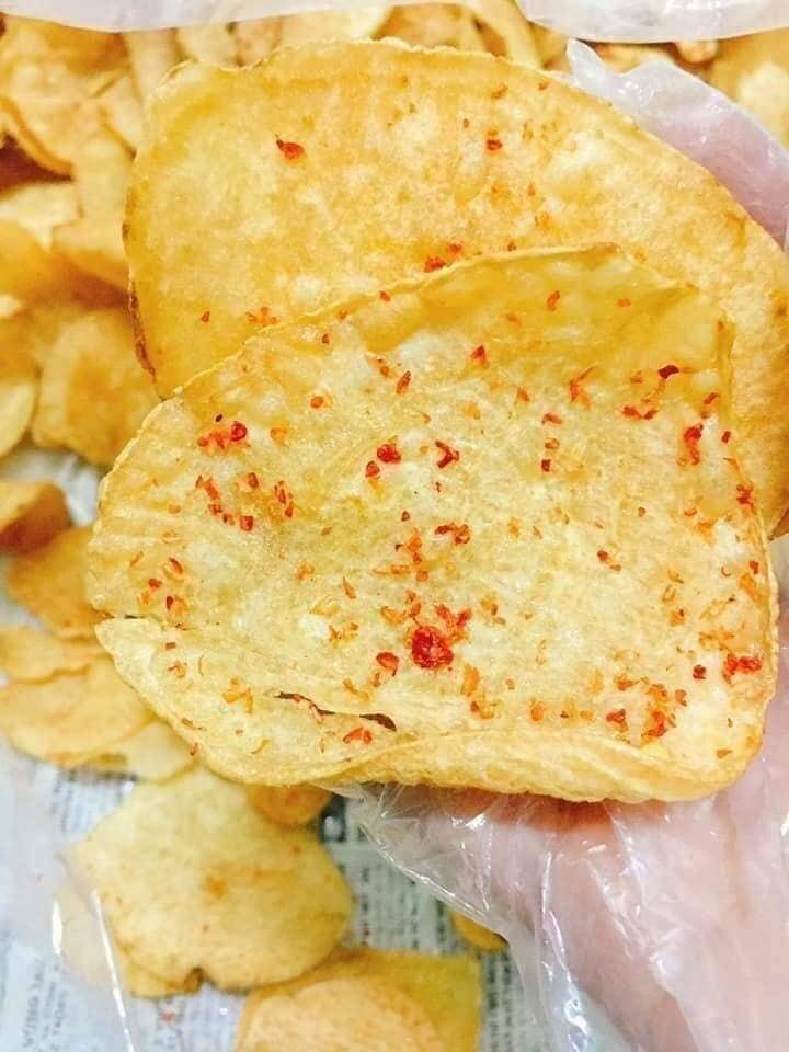 Khoai lang sấy tẩm vị cay mặn lắc khô gà