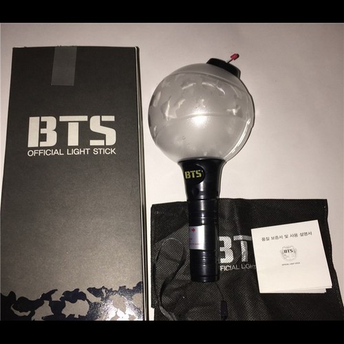 bomb bts unoff ( có đổi màu và không đổi màu )