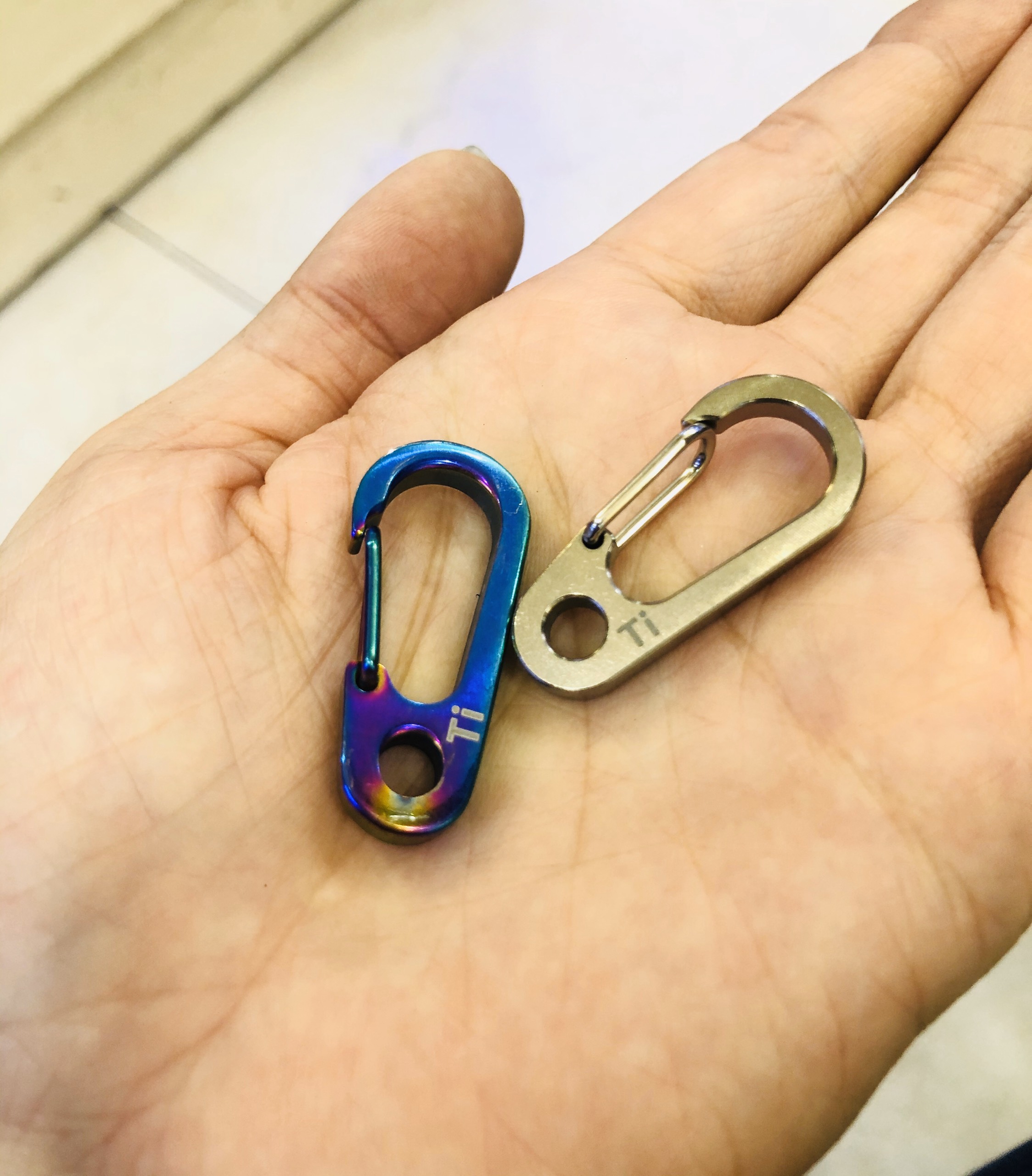 Móc khóa Carabiner EDC Titanium 35mm