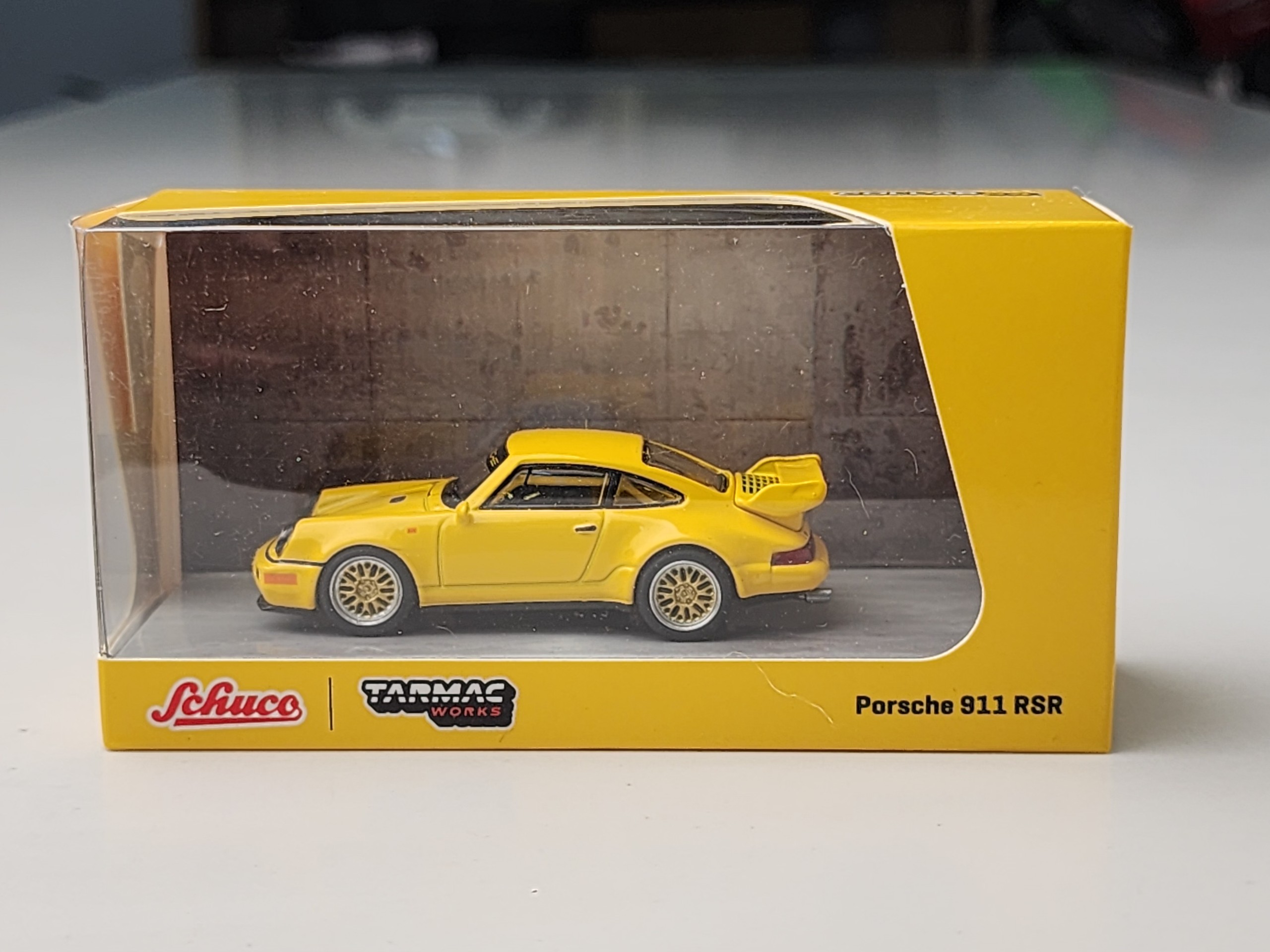 Xe mô hình porsche 911 rsr 1:64 tarmac works