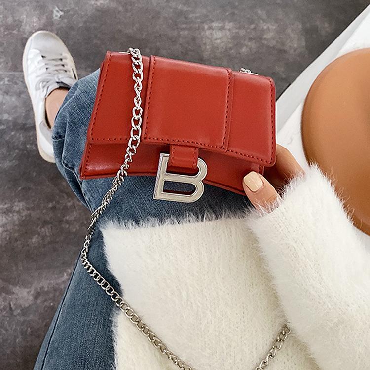 Túi đeo chéo mini nắp khóa chữ b hot trend d775