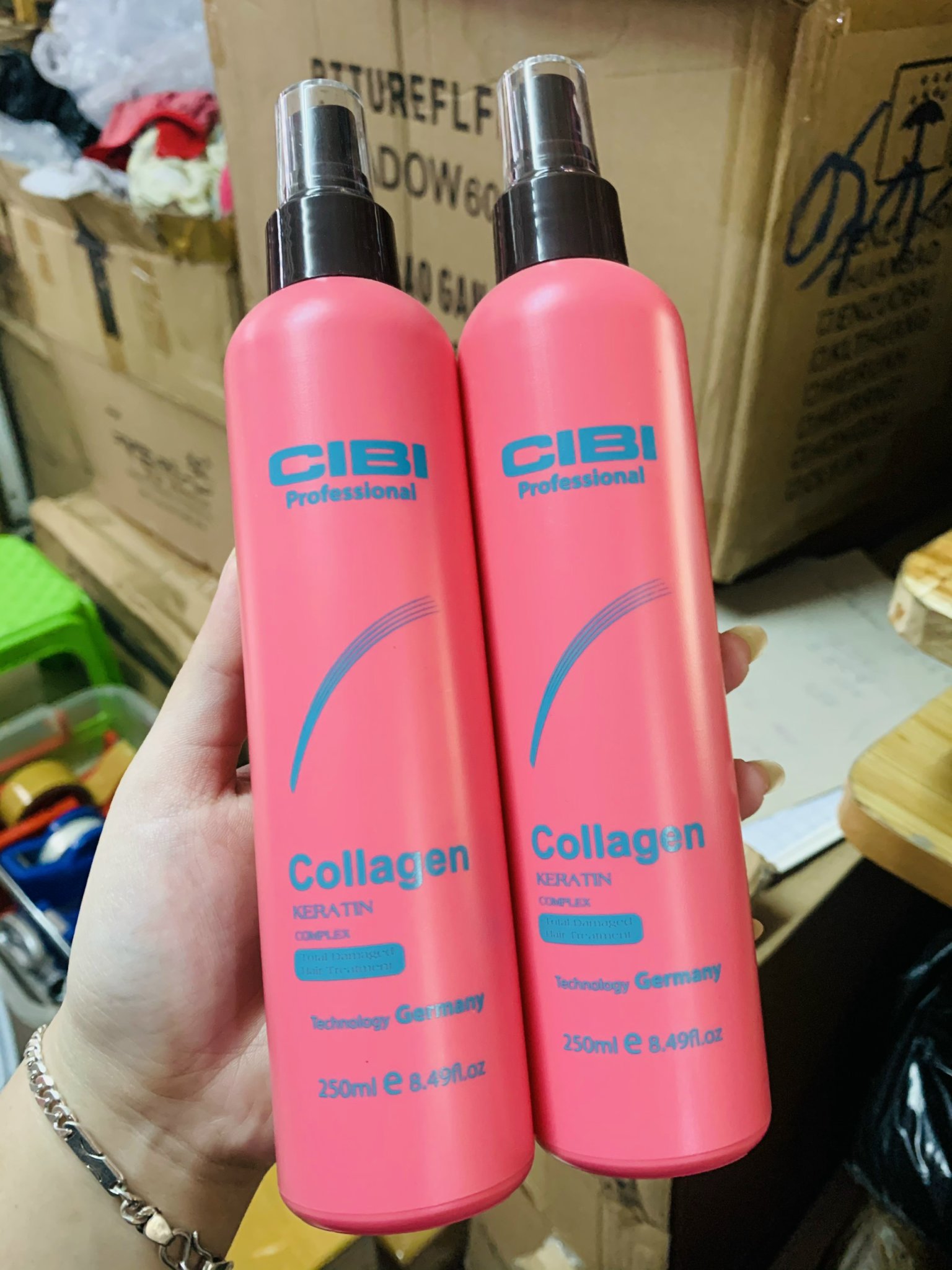 Xịt Dưỡng Tóc Keratin CIBI Collagen, dưỡng phục hồi tóc hư tổn, bảo vệ tóc. cung cấp dưỡng chất cho tóc 250ml