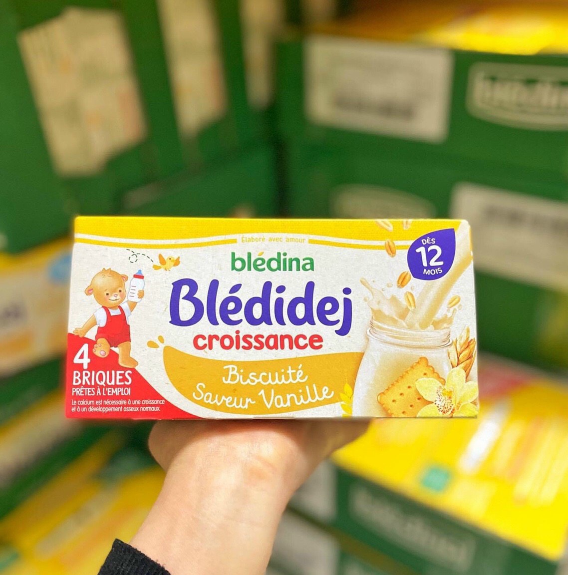 Sữa nước Bledina vị bích quy vani 12 tháng date 10.2024