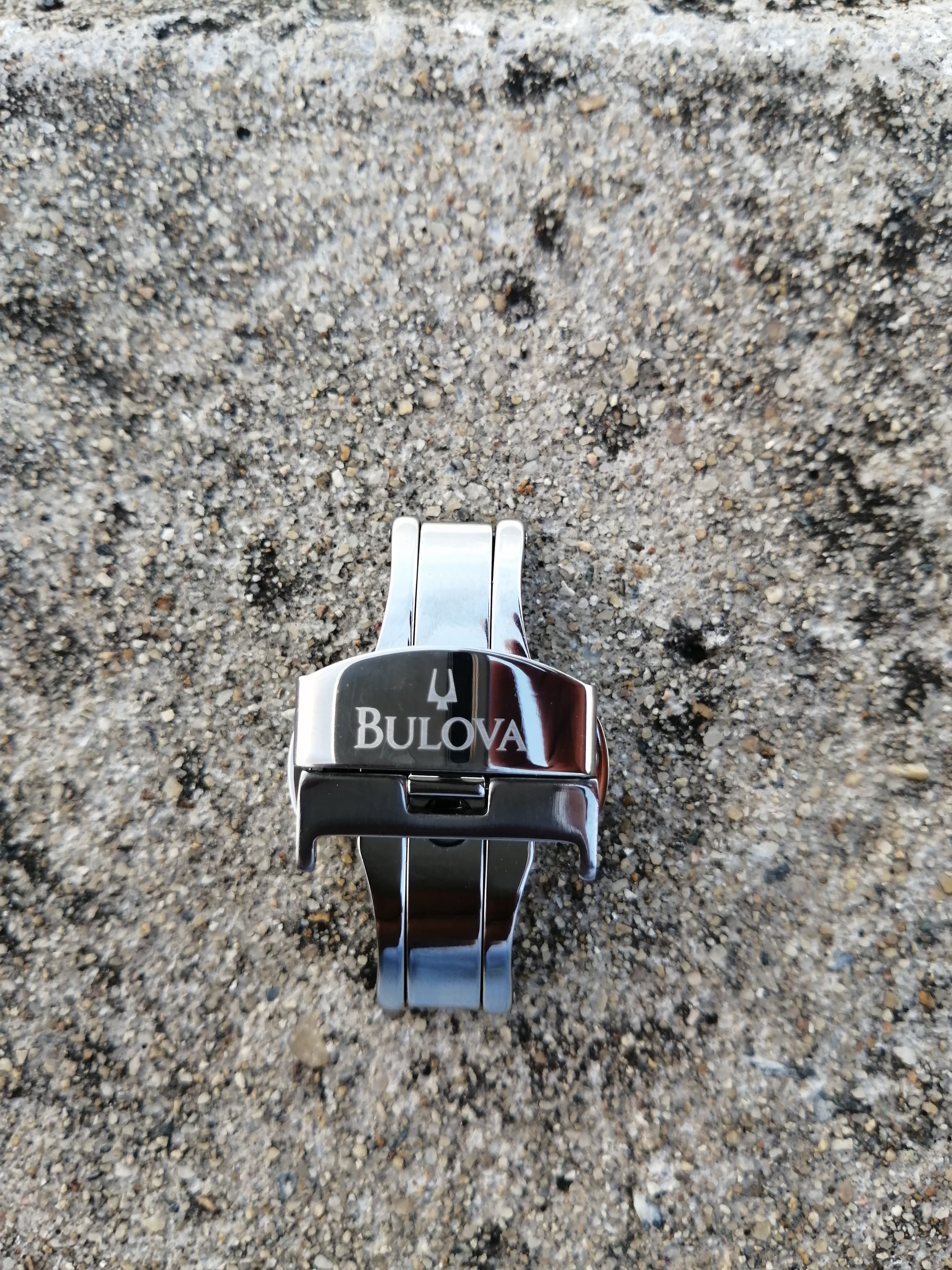 Khóa đồng hồ bulova