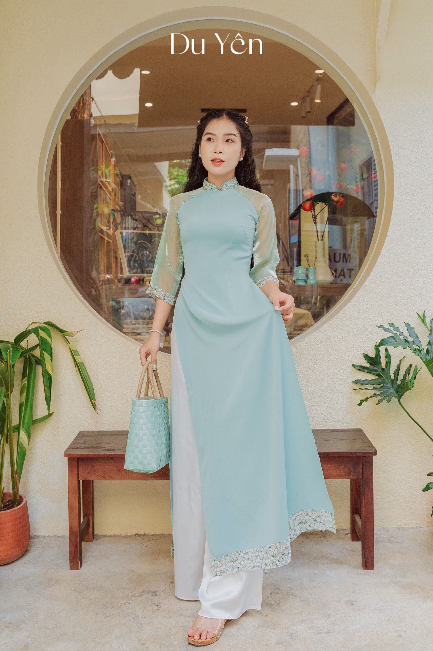 Áo dài cách tân lụa mỹ phối hoa nhí, áo dài hương cúc