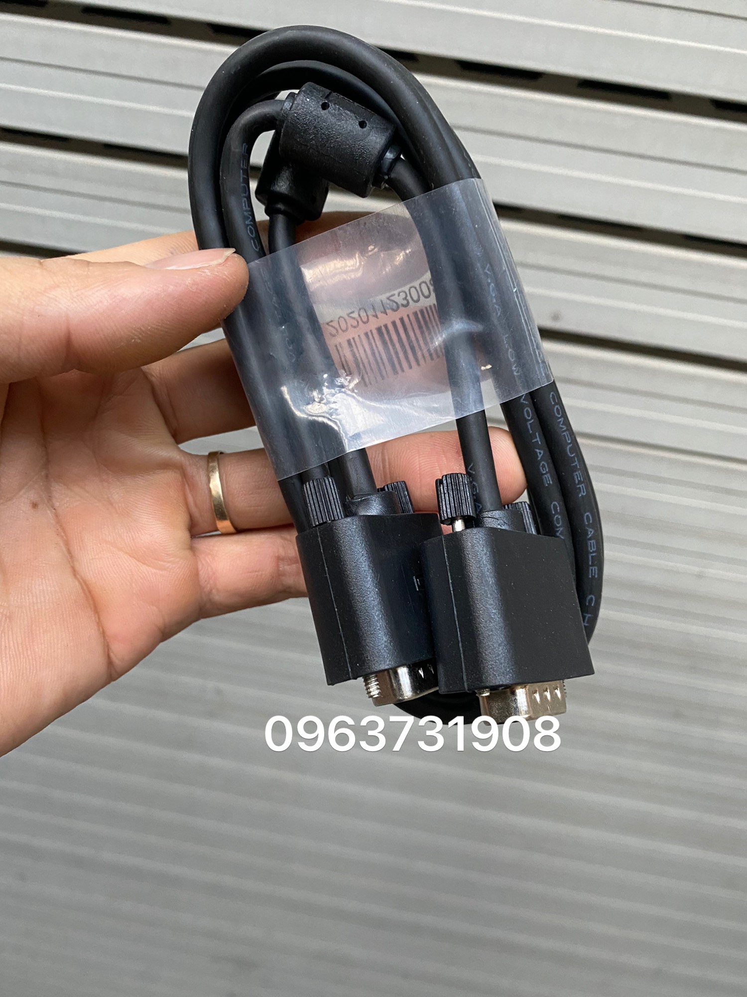 Dây cáp vga dell dài 1.5m dùng cho màn hình dell ,hp