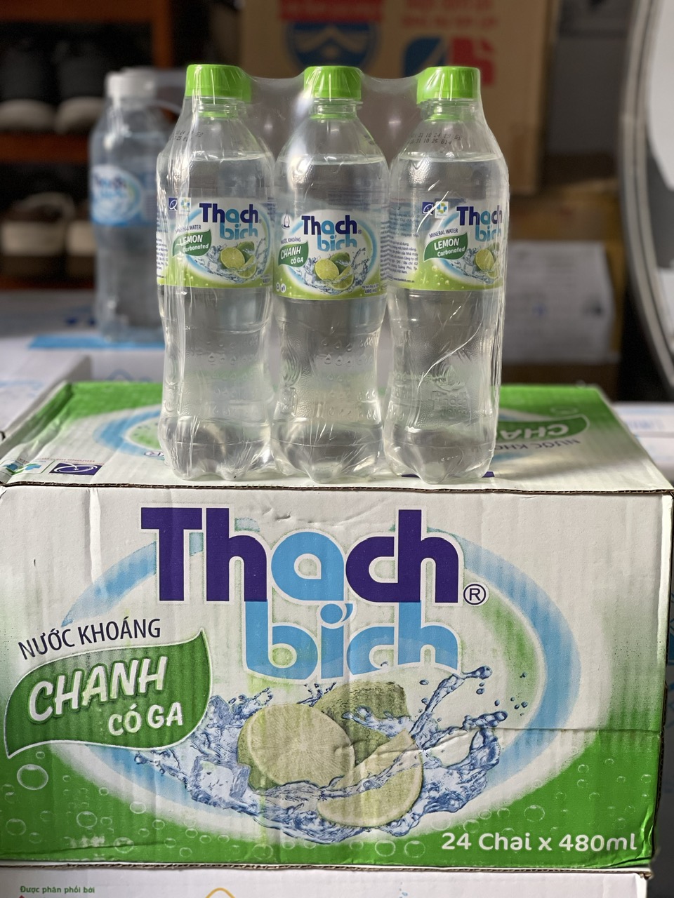 Nước khoáng Thạch Bích- Vị chanh có gas