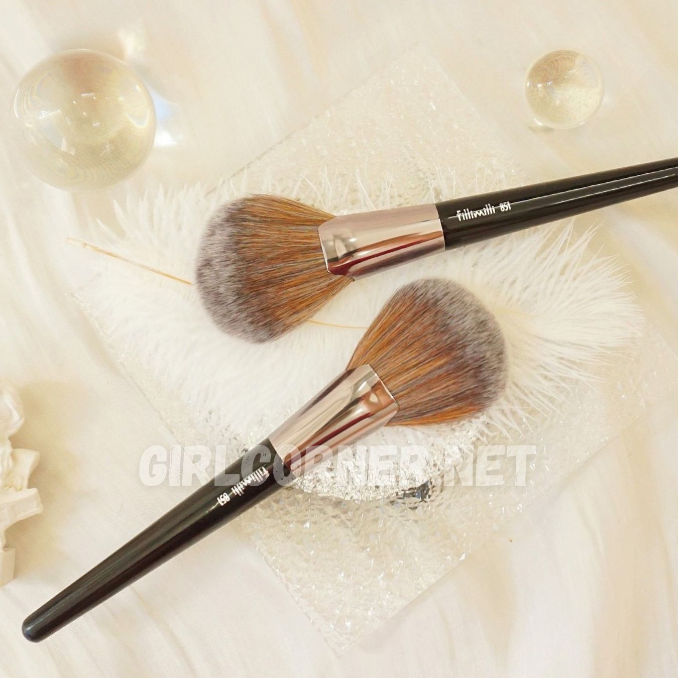Cọ phủ phấn - khối phấn Fillimilli 851 Fan Brush
