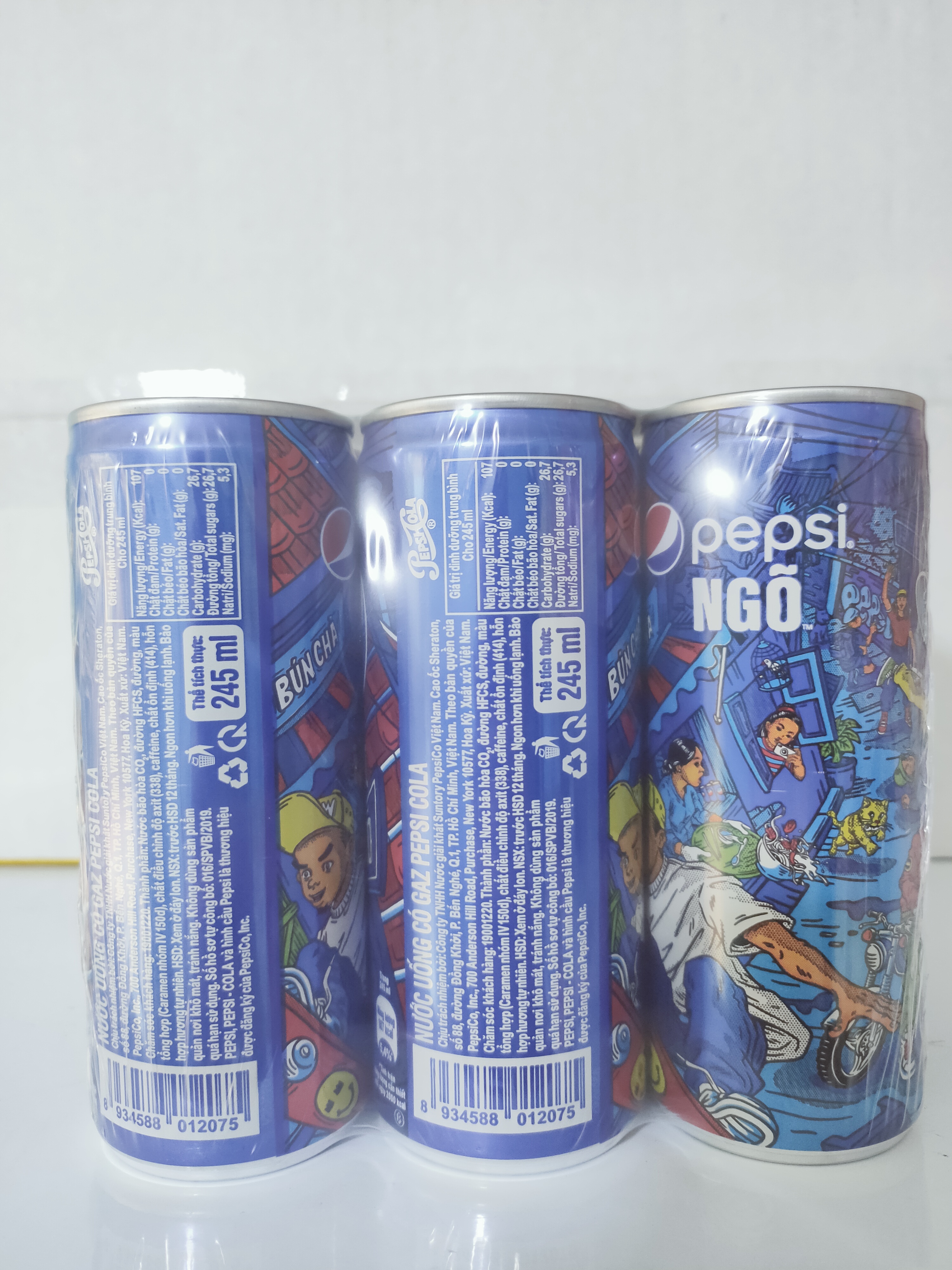 Lốc 6 lon Pepsi phiên bản giới hạn 245ml