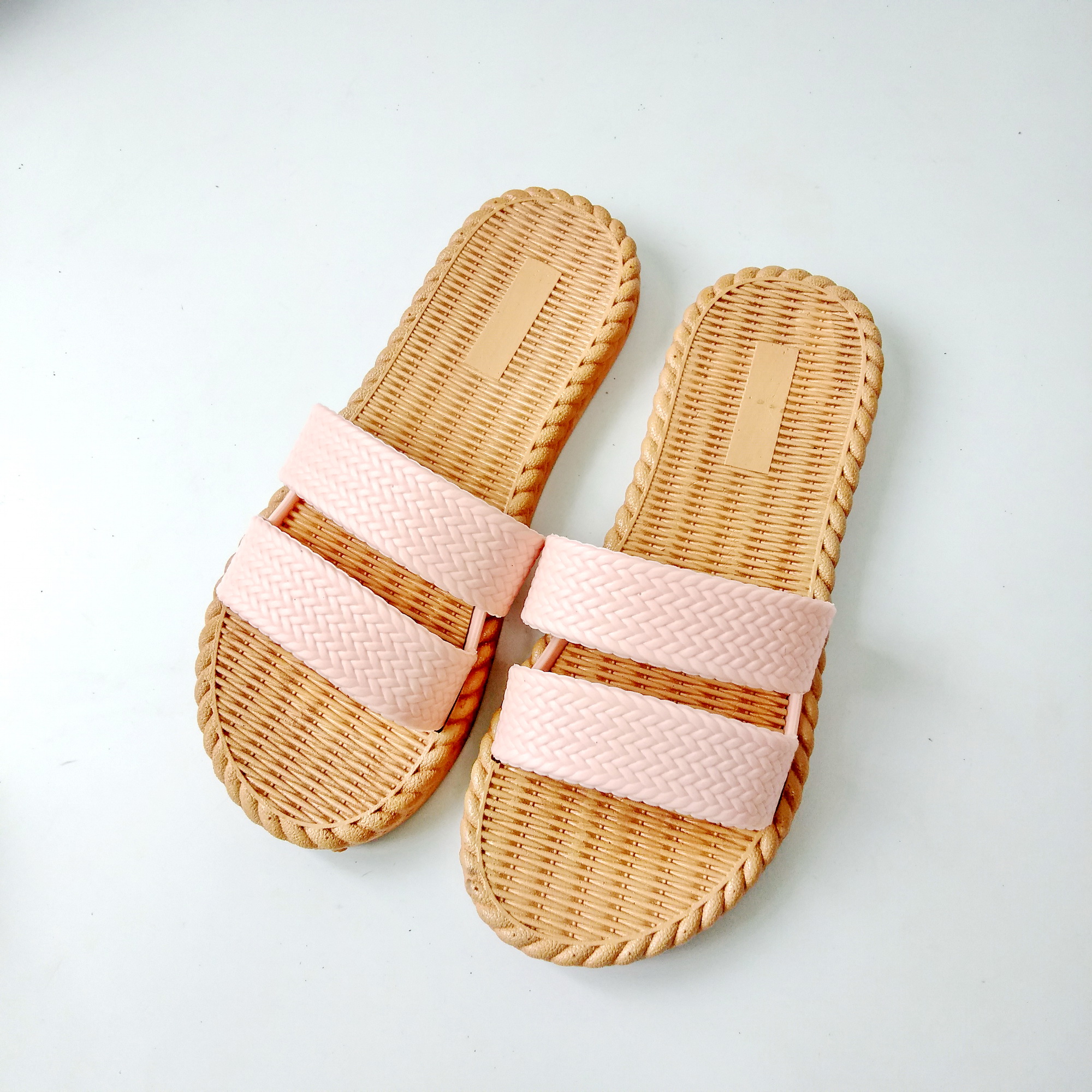 [HCM]Dép quai ngang nhựa dẻo thời trang cao cấp Benst- form nhỏ khách tăng 1 size