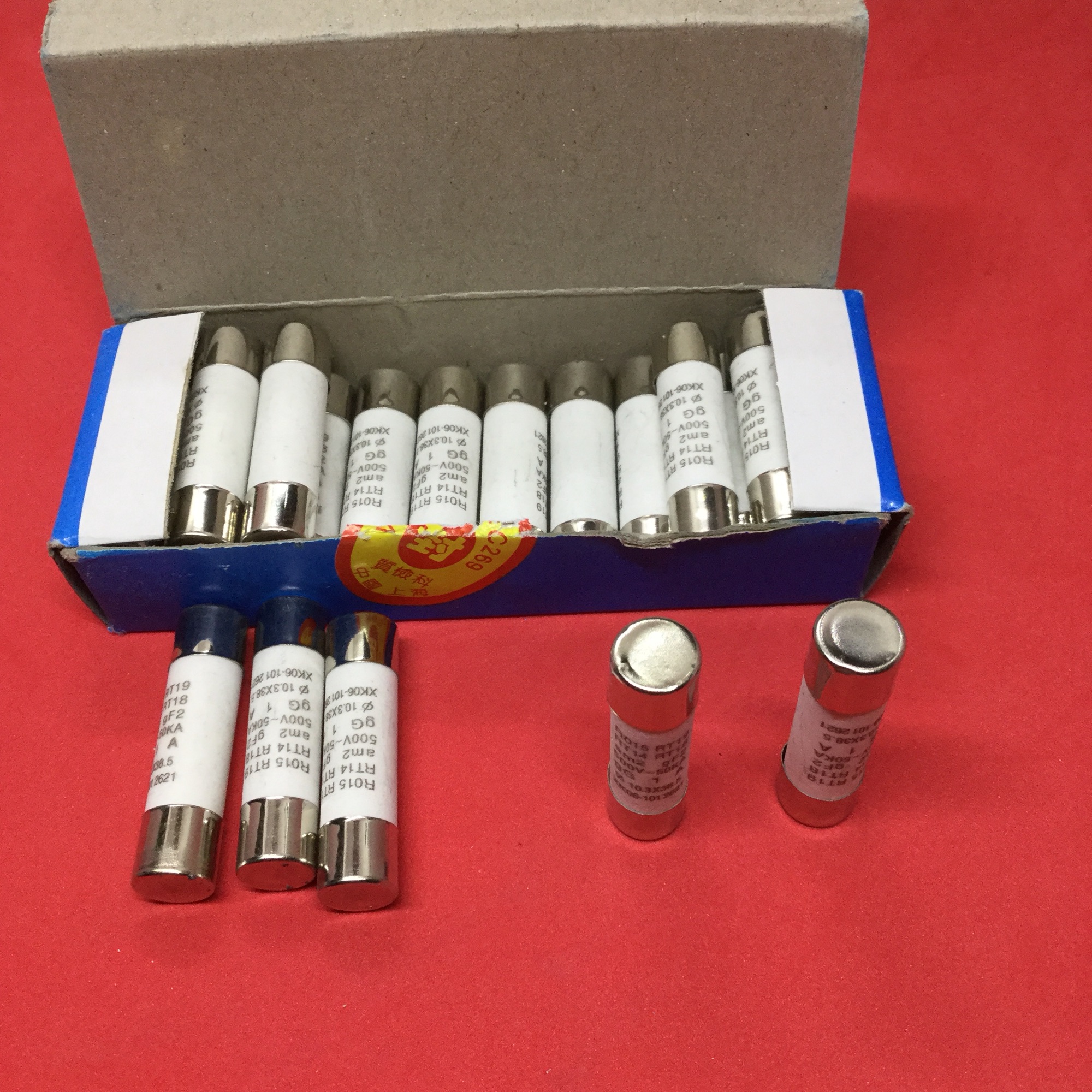 Cầu chì sứ ro15 -10x38 -1a /500 v
