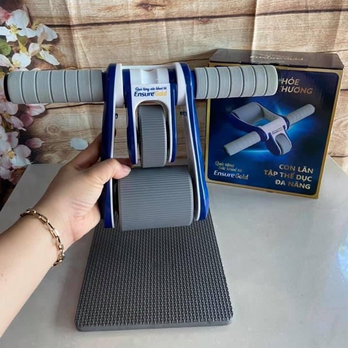 {FREE SHIP HCM} Con lăn tập bụng quà tặng ensure gold xịn xò ❤️ 💎 TẶNG kèm thảm lót Nam/nữ đều tập được hết nhé cả nhà. 👍Với con lăn giải quyết các vấn đề sức khoẻ và thể chất tại nhà