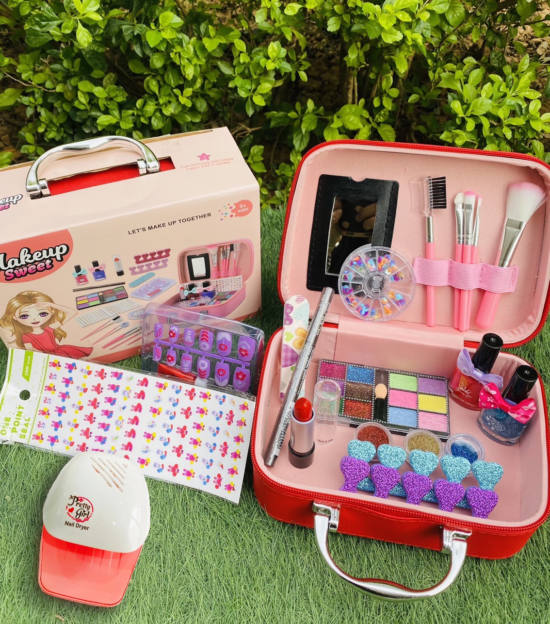 Vali trang điểm cho bé gái, đồ chơi makeup trẻ em cao cấp có máy hơ móng