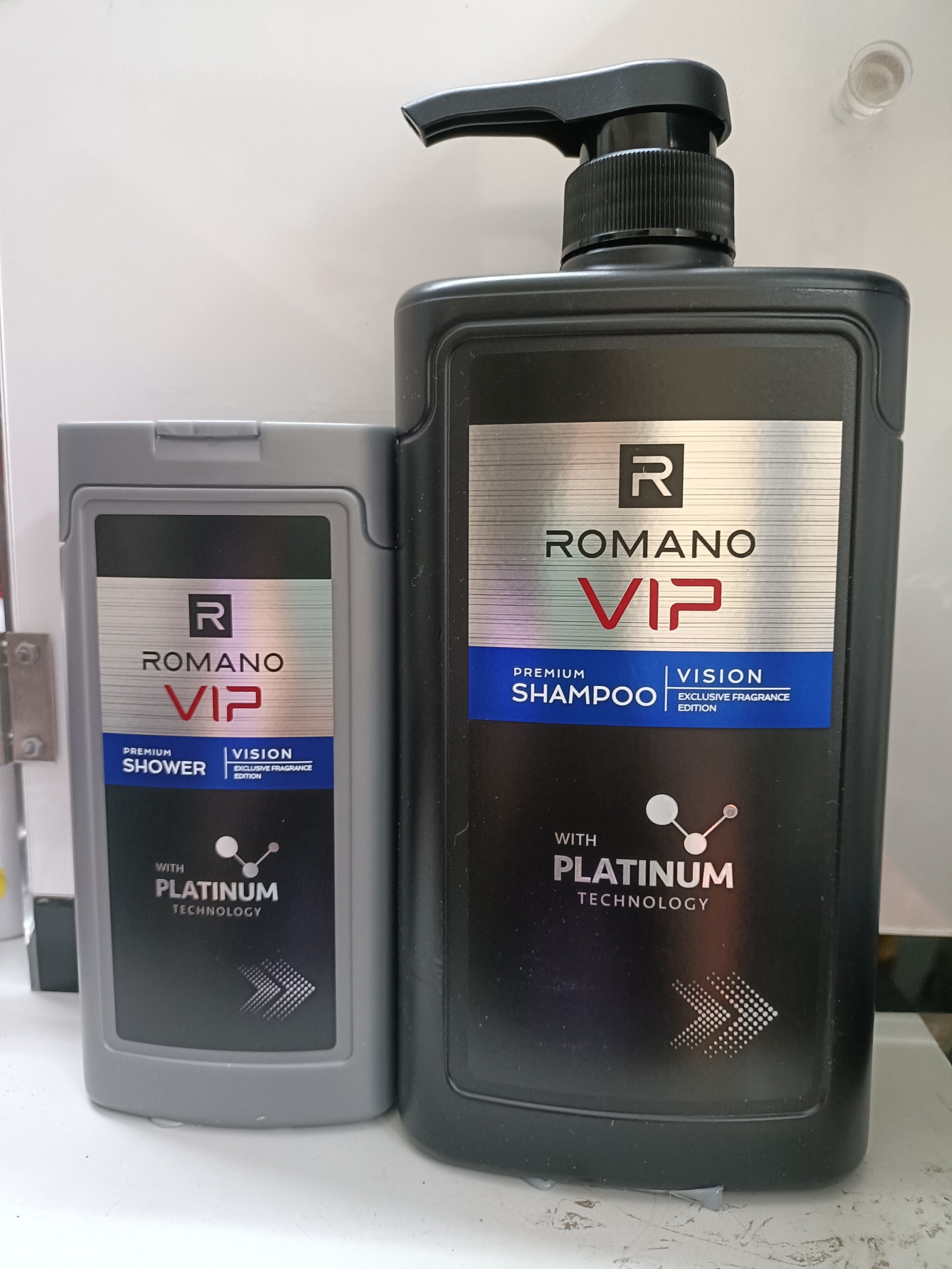 Romano - dầu gội cao cấp vip vision 650 g tặng chai 150g