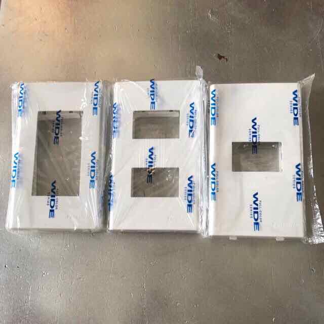 Hộp 10 cái Mặt nạ ổ điện Panasonic FULL , WIDE