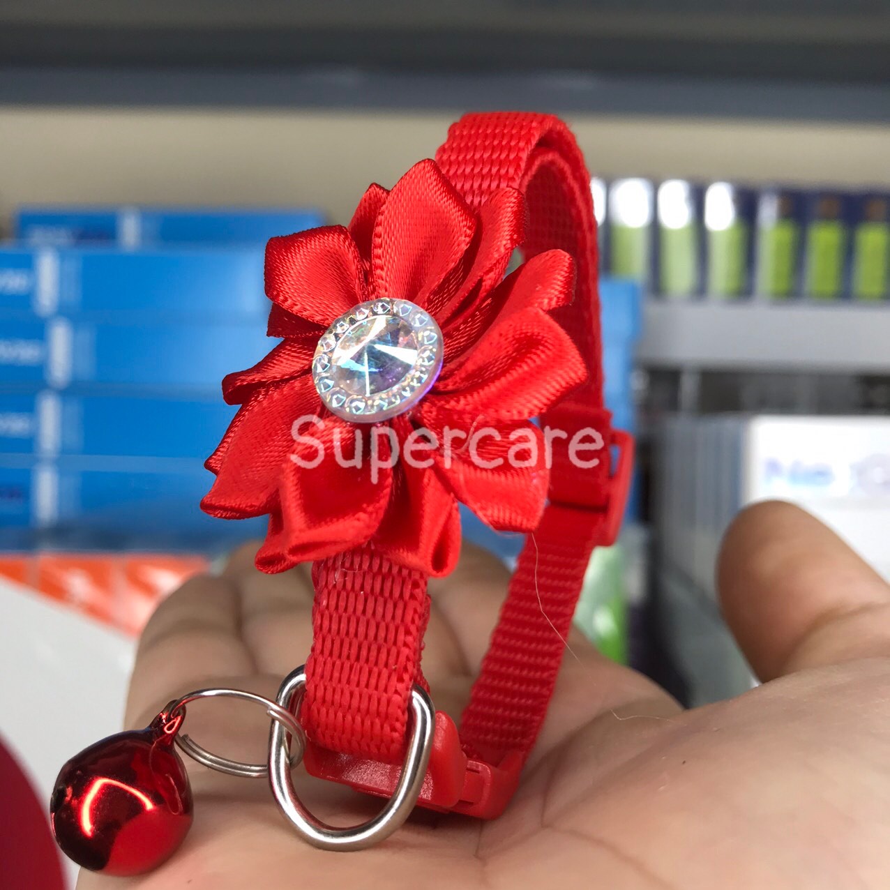 Vòng cổ đính hoa điệu đà cho thú cưng