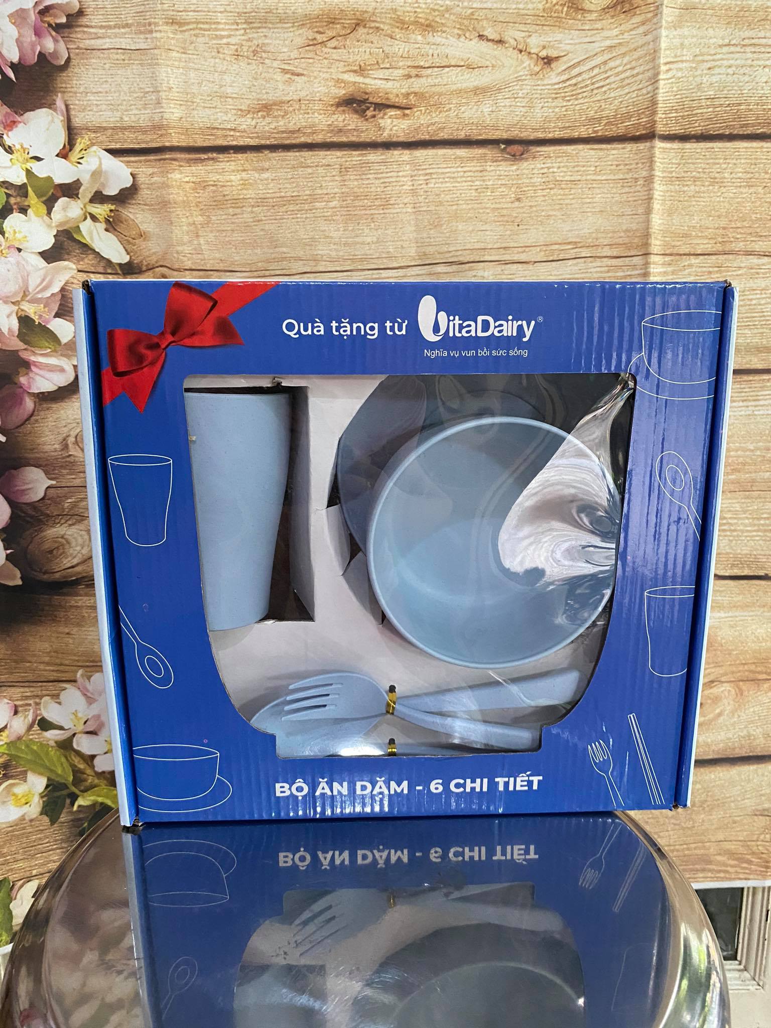 [HCM]Bộ ăn dặm lúa mạch 6 chi tiết cho bé (màu ngẫu nhiên )