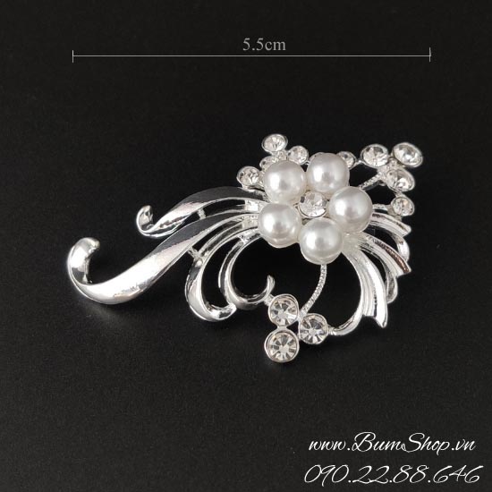 Cài áo hoa ngọc trai kết đá sáng xinh xắn