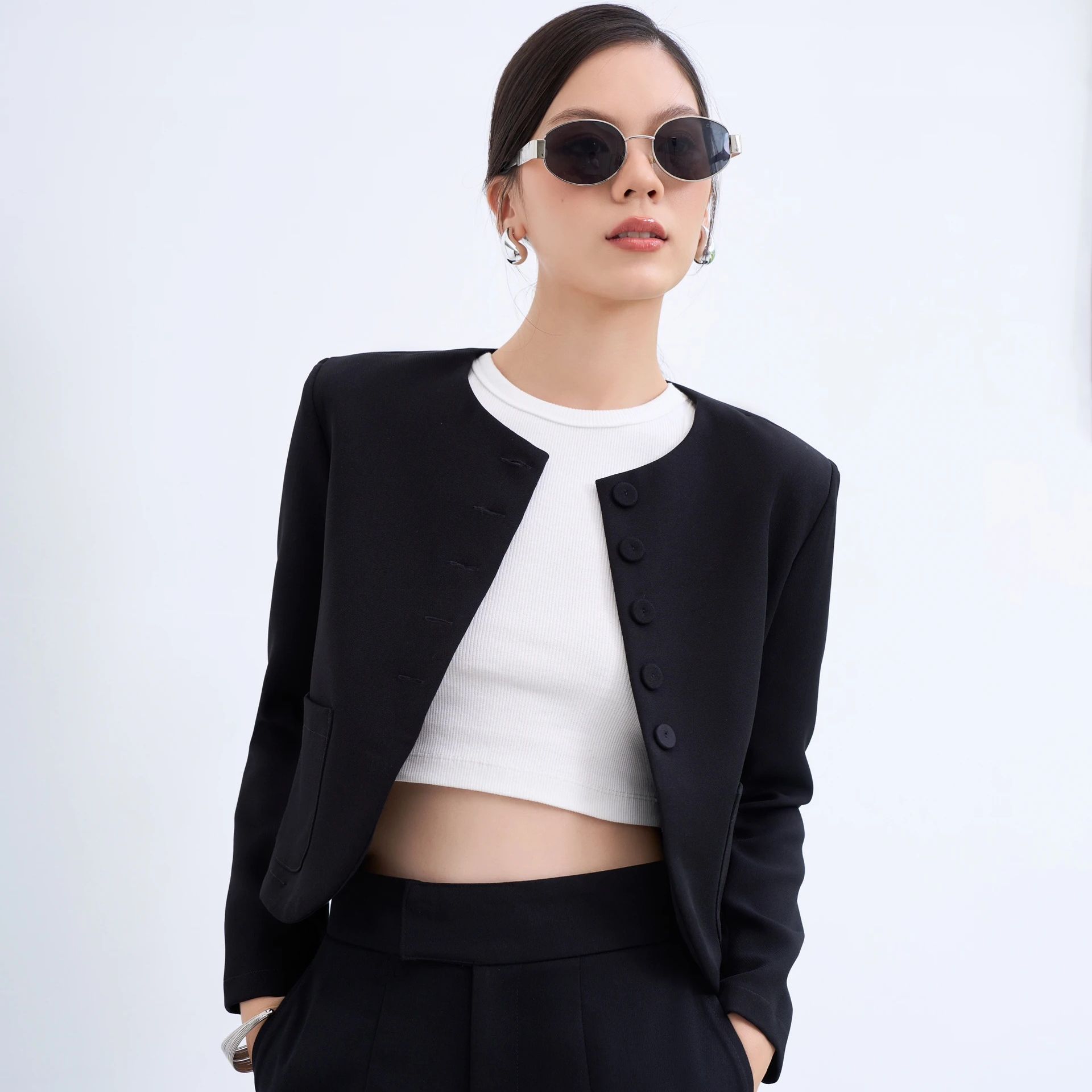Áo khoác nữ tay dài dáng Croptop Cropped Jacket Maxy Workshop