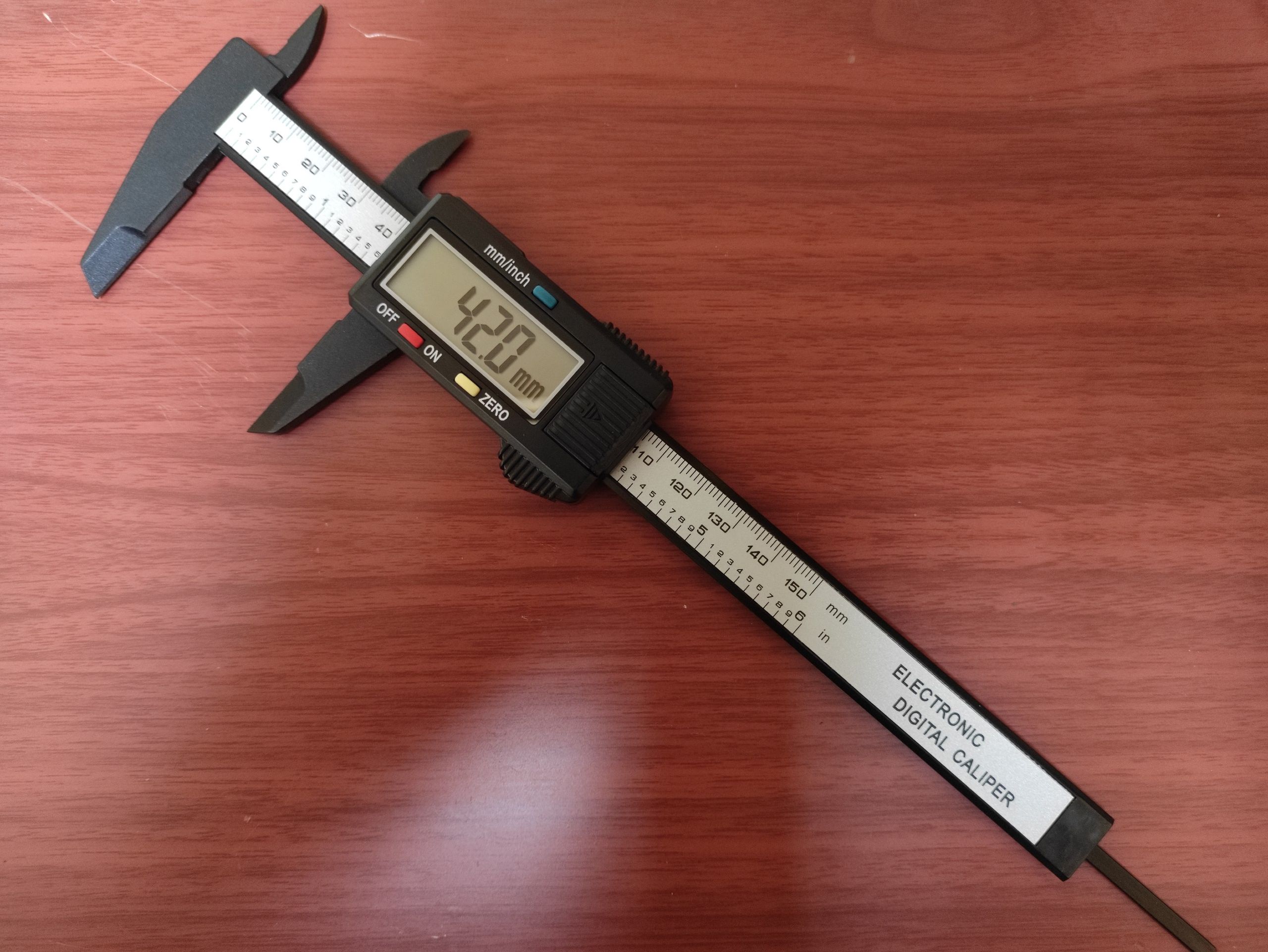Thước kẹp điện tử bằng nhựa 150mm