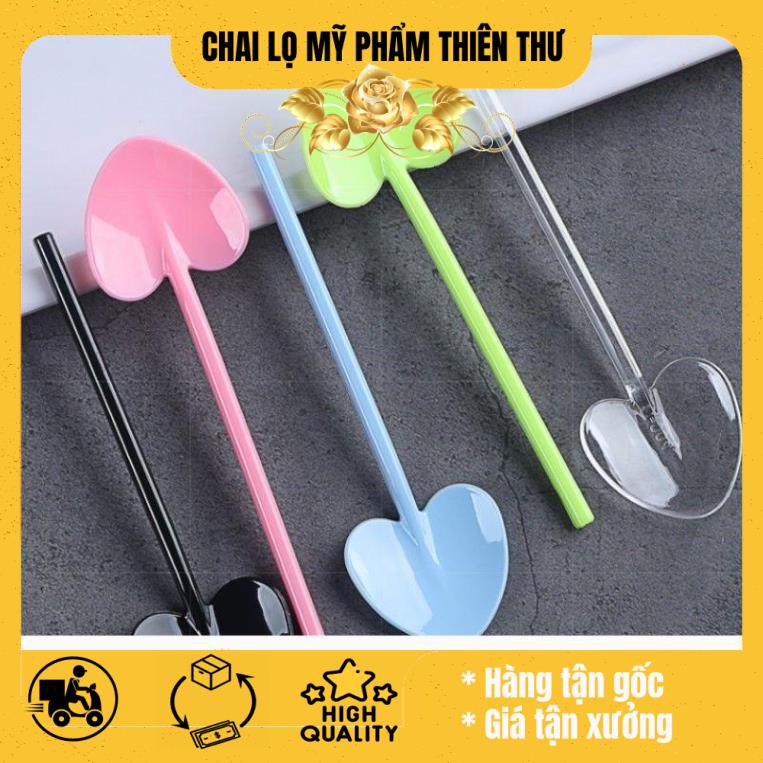 [100c] Muỗng Tim / xẻng nhựa/ Muỗng múc kem / que nhựa dùng trong spa