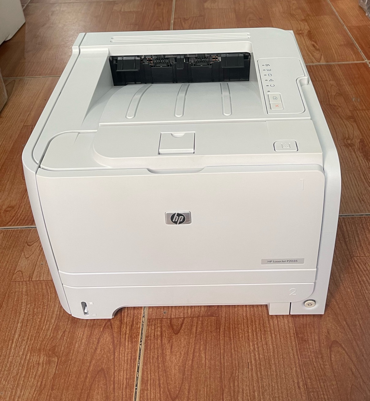 Máy in laser trắng đen HP P2035
