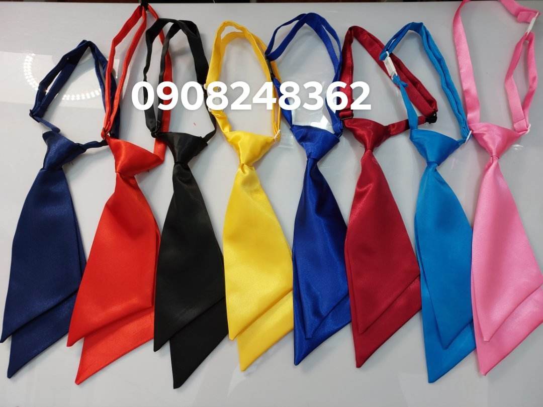 Cà vạt nữ học sinh và đồng phục công sở chụp kỷ yếu thắt sẳn màu đen và nhiều màu style hàn quốc caravat KING C05