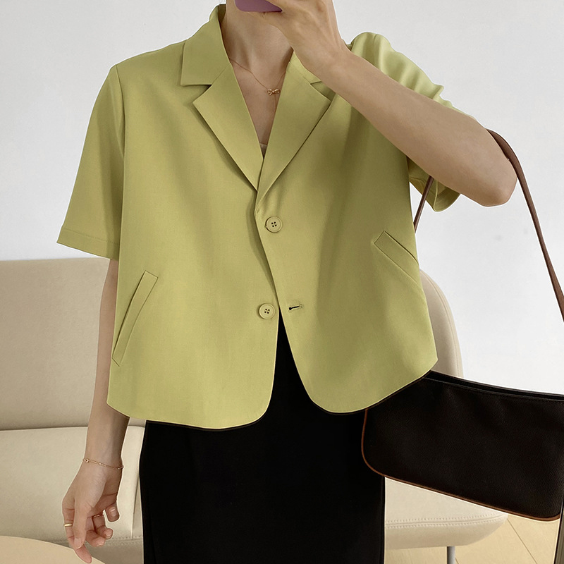 Áo khoác Blazer dáng ngắn croptop, form suông phong cách Hàn Quốc