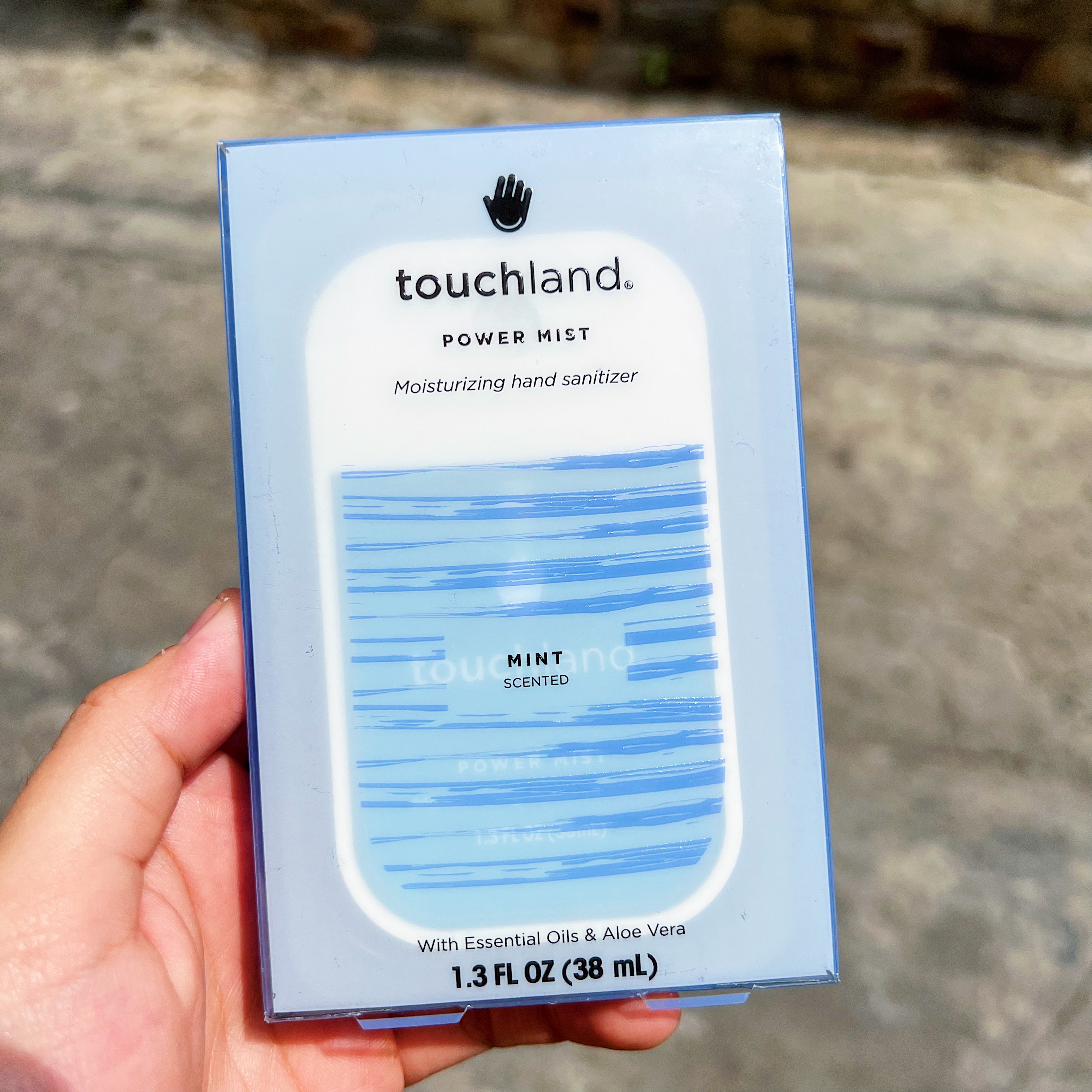 Nước rửa tay Touchland Date t7 2022