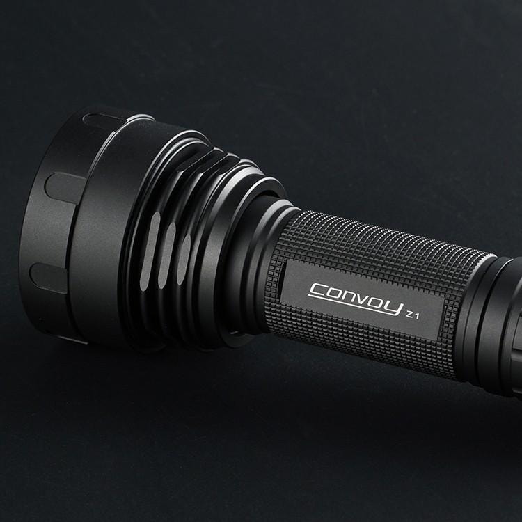 Convoy z1 zoom xa gần