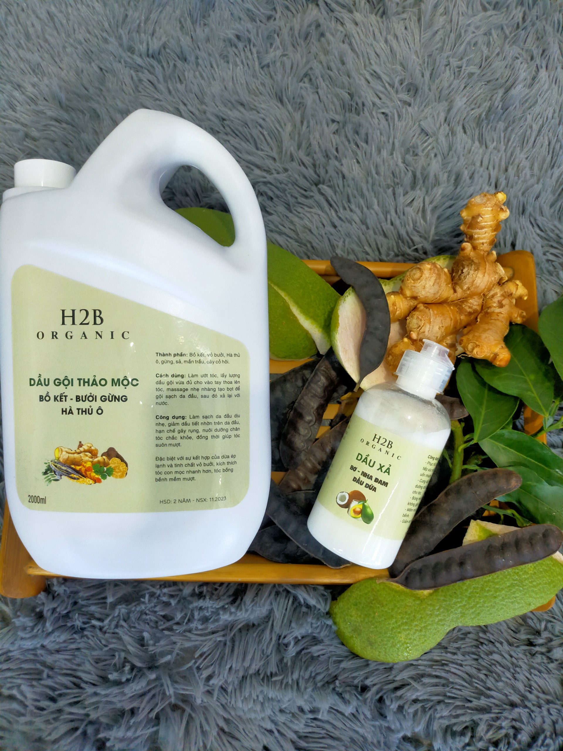 Can dầu gội thảo mộc 2000ml tặng kèm 1 chai dầu xả tóc 250ml