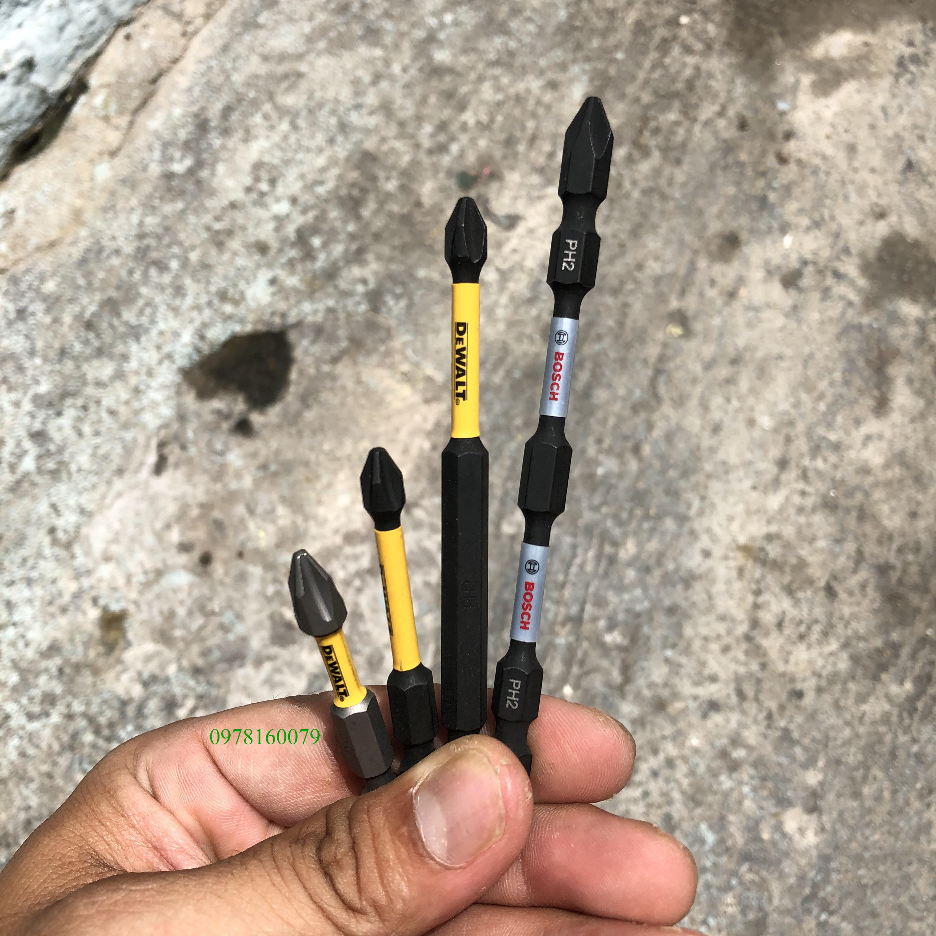 [NPS] Combo 3 mũi vít bake 1 đầu Dewalt chính hãng và 1 mũi vít 2 bake đầu Boschh. chính hãng