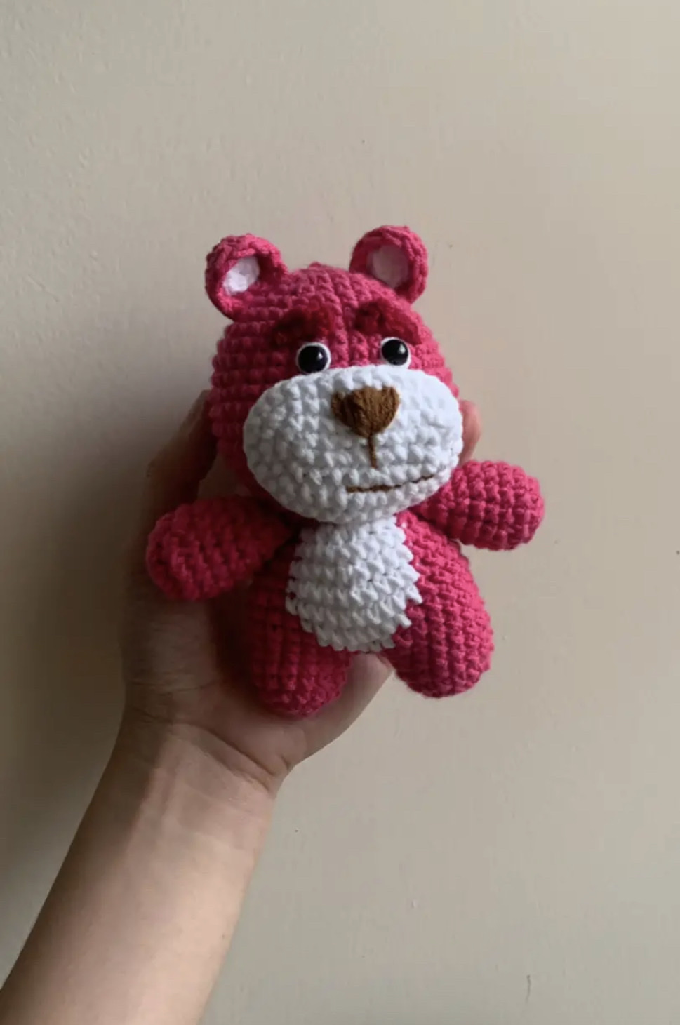 Thỏ Stella Lou/ Gấu dâu Lotso bằng len handmade quà tặng sinh nhật bạn gái