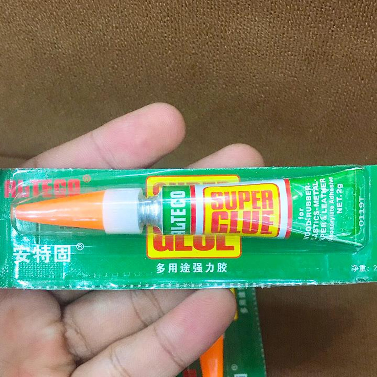 Keo dán đa năng siêu dính Super GluE.