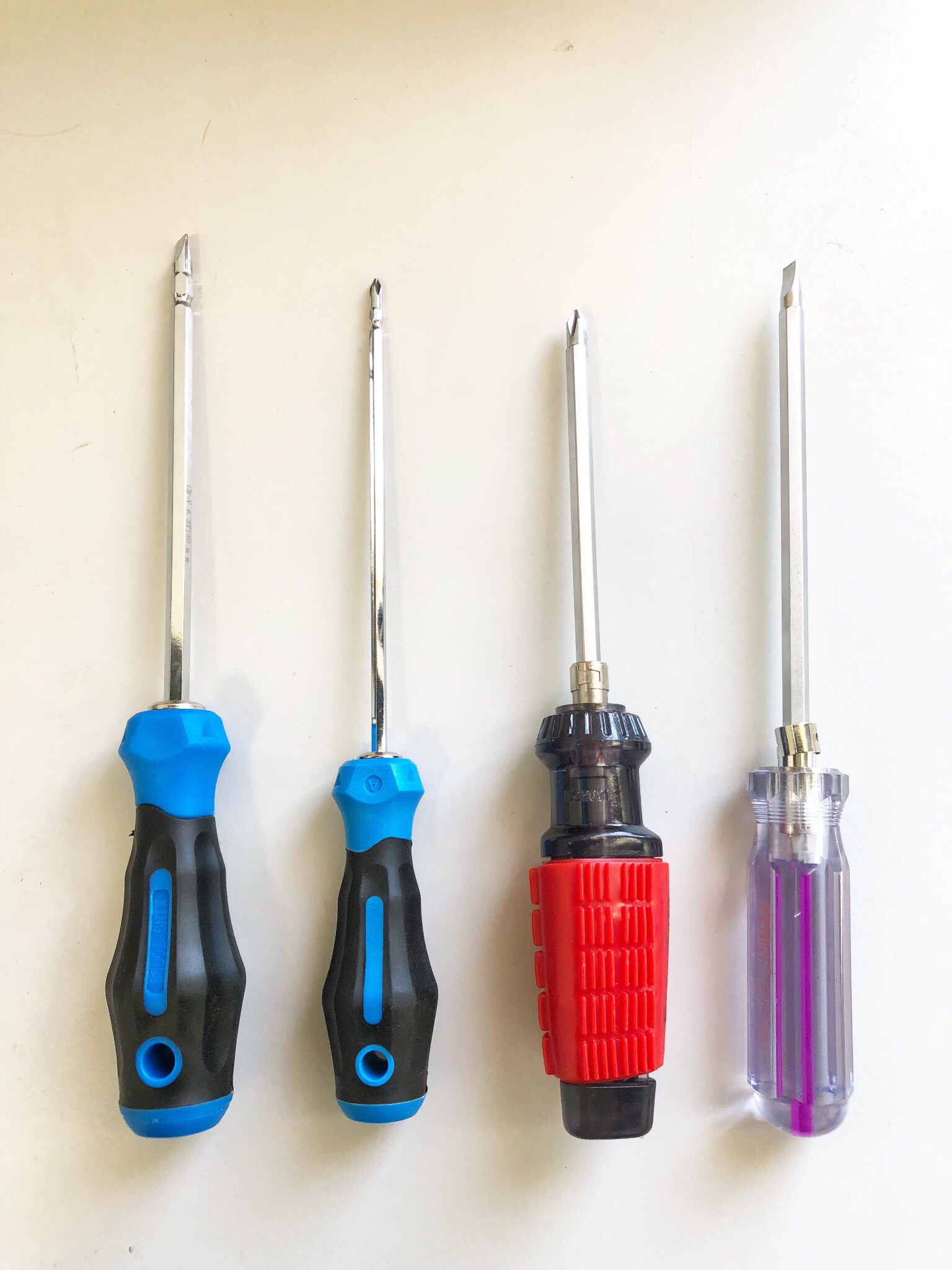 Tua vít 2 đầu, tục vít, tua vít, tu vít, tô vít, tuốc nơ vít, tua vit, bộ tua vít, tua vít lục giác, tua vít đóng, tô vít 4 cạnh, bộ tô vít, tua vít 4 cạnh, tua vít 3 ke, tô vít 2 cạnh, tô vít 2 đầu