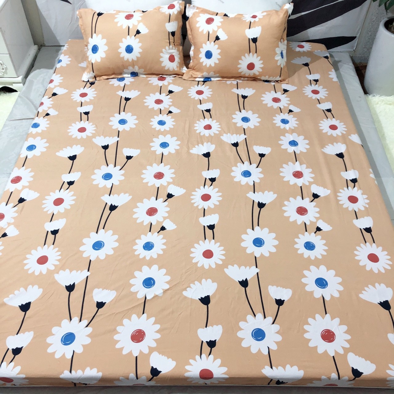 Set 3 món ga gối cotton mẫu dây cúc hoạ mi nền nâu vàng