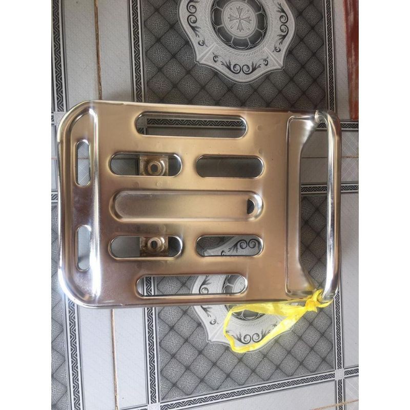 _ thớt sau xe cúp. baga inox sau xe 82
