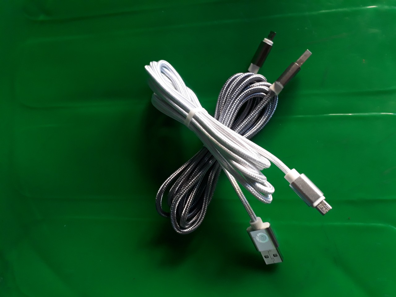 Cáp sạc android dài 2 mét, dây dù, chắc chắn