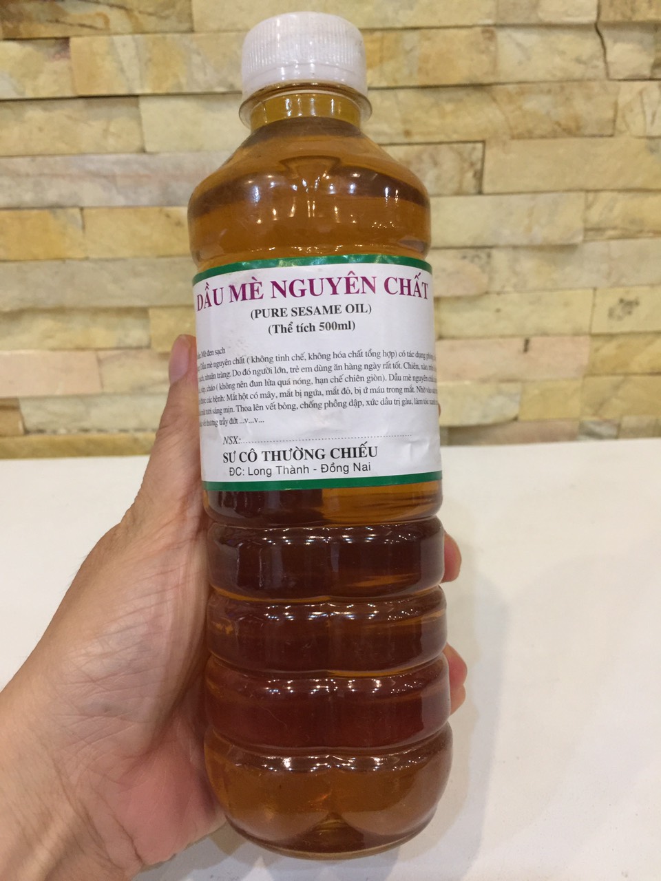 500 ml dầu mè nguyên chất thường chiếu