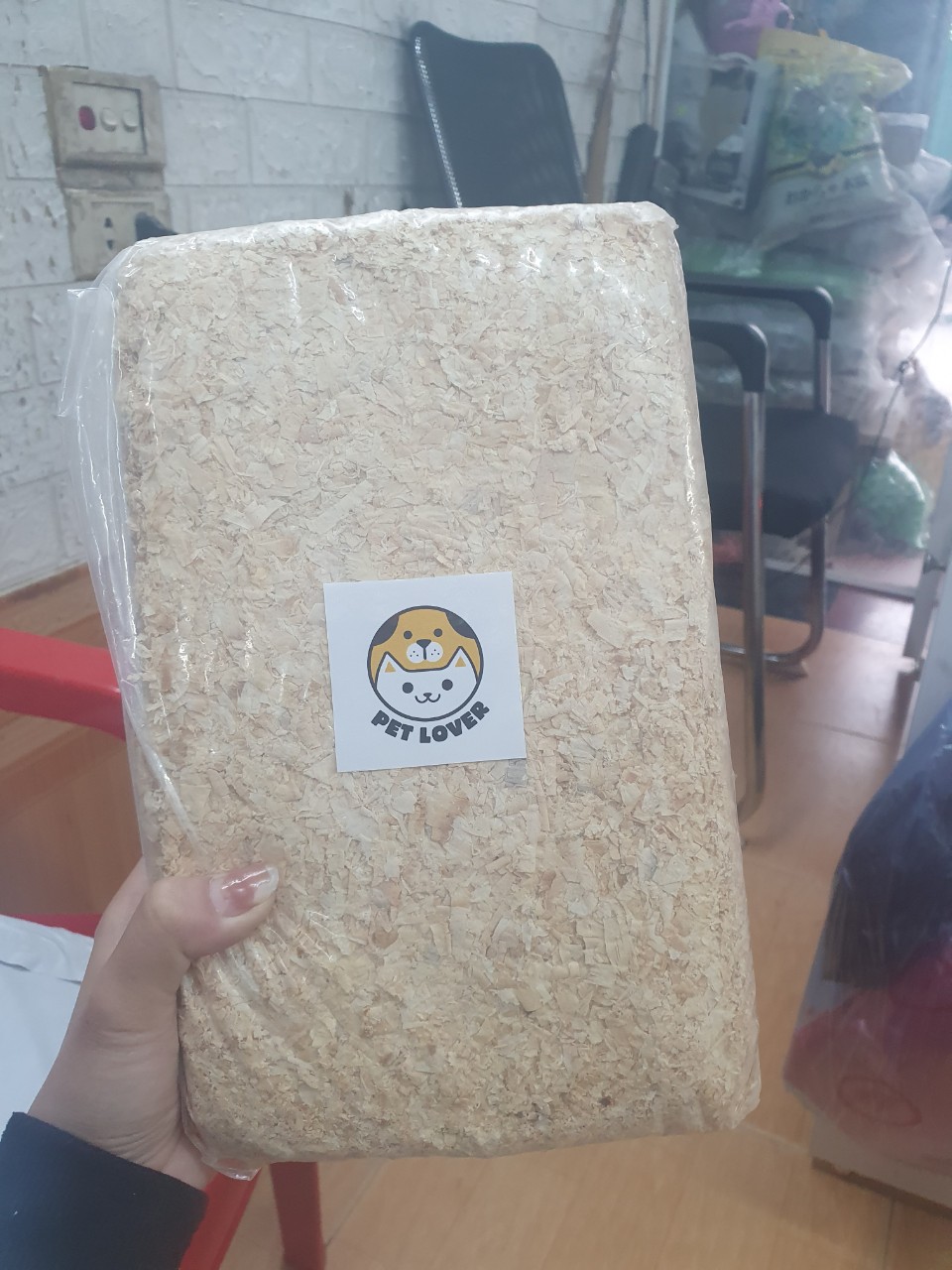 Mùn cưa nén 1kg lót chuồng hamster