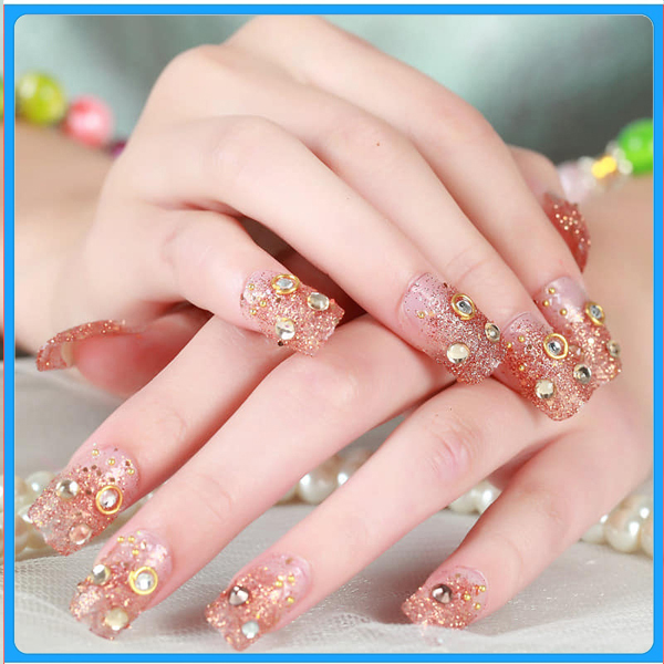 Hộp 24 Móng tay giả , nail giả , móng giả A13 (Keo sẵn sau các ngón tay )