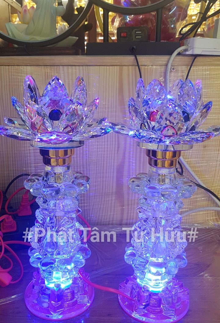 Cặp đèn thờ pha lê thân Phường hoàng