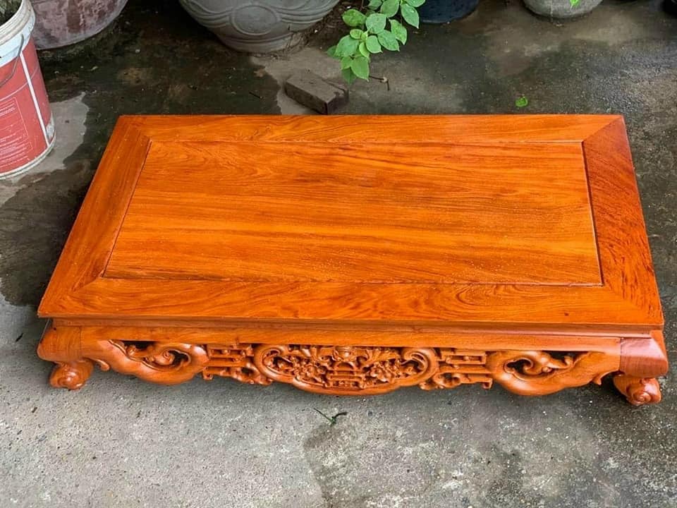 bàn osin gỗ hương  kích thước dài 1m20 rộng 60 cm cao 20 cm.