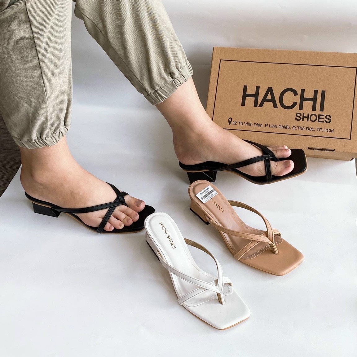 Guốc quai mảnh kẹp ngón gót trụ vuông thấp - 3P