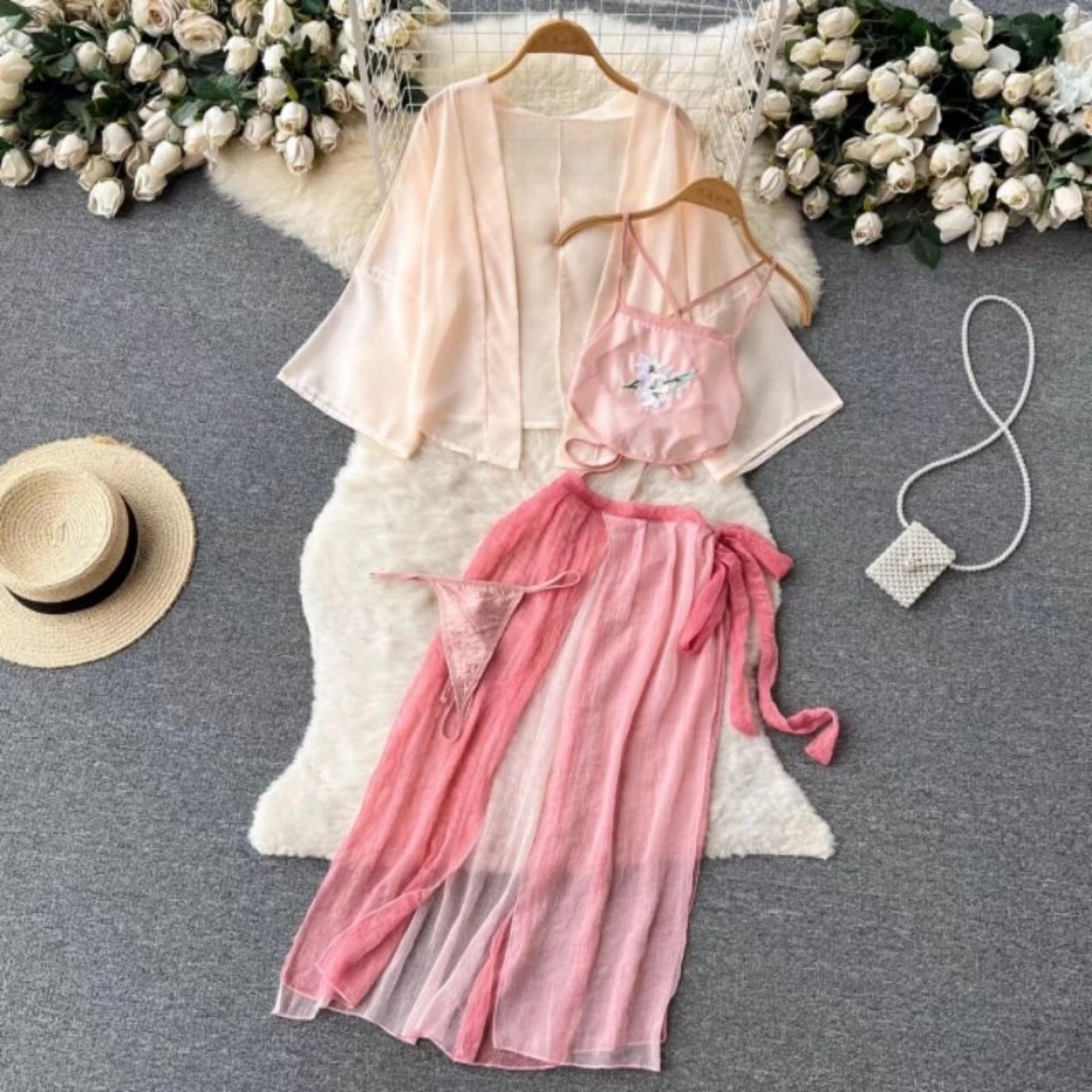 Váy yếm cosplay cổ trang đồ ngủ quyến rũ