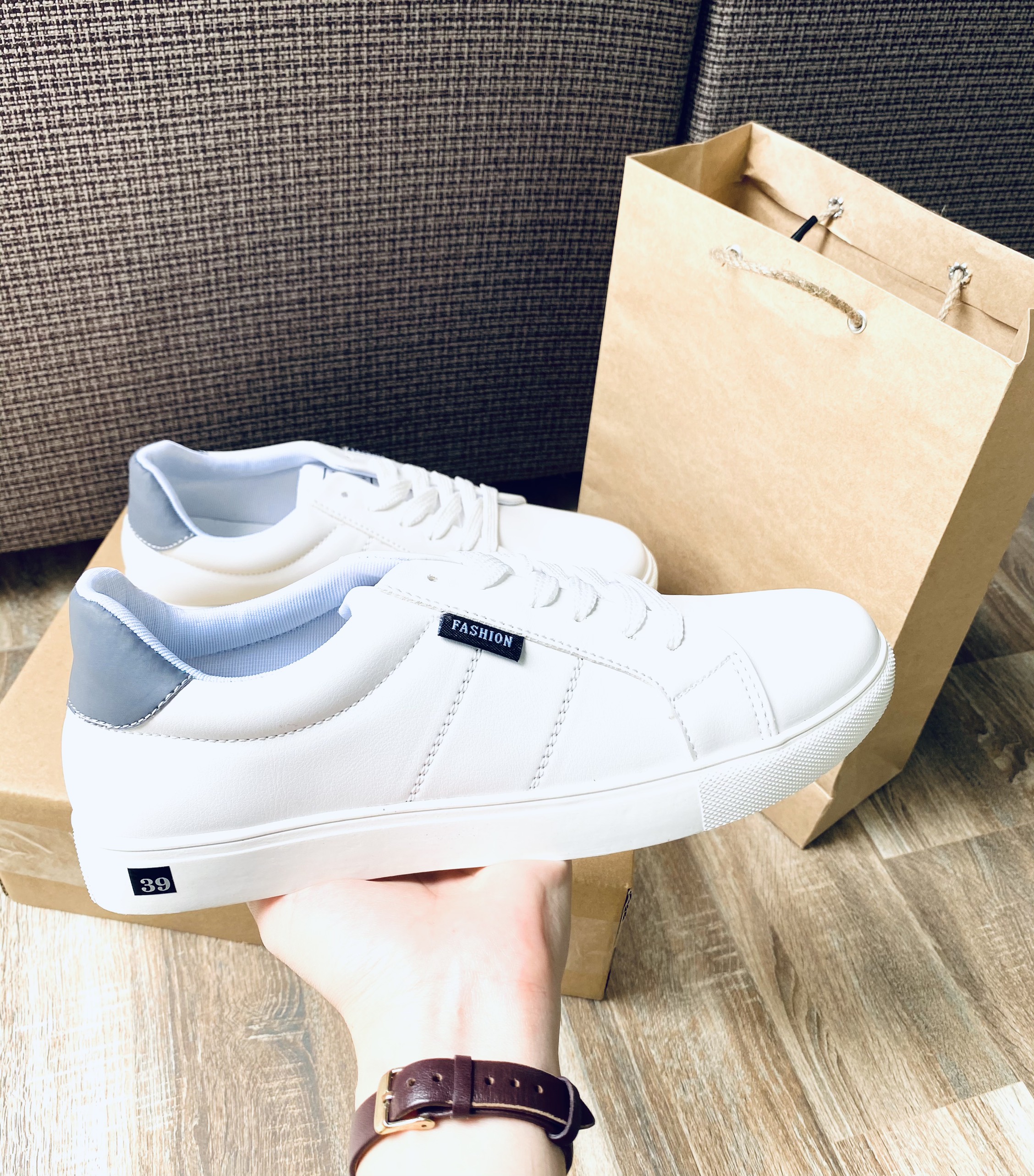 Giày Thể Thao Nam Trắng Da Mịn Đế Siêu Mềm Elmee - Giày Sneaker Trẻ Trung Phong Cách