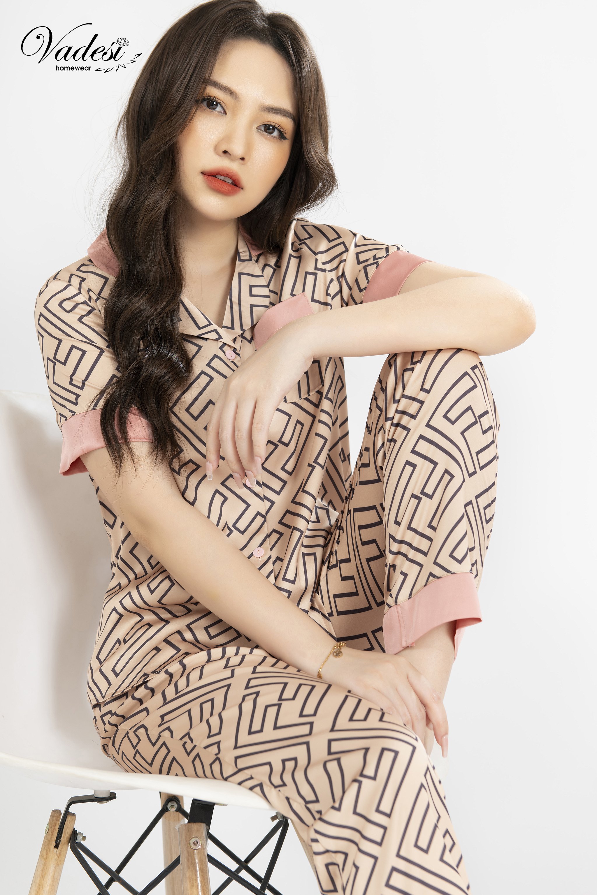 Đồ Bộ Pijama VADESI Lụa Tơ Hàn Cao Cấp Mềm Mại Nhiều Họa Tiết Mặt Nhà Sang Đẹp